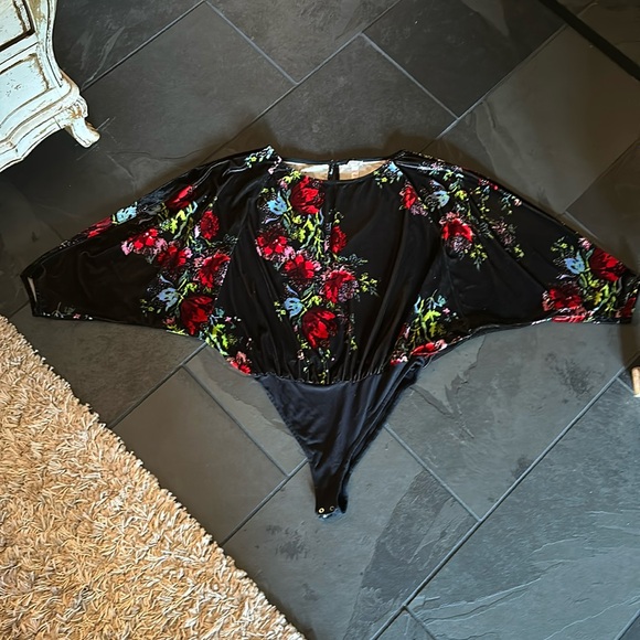 Free People Velour body suit.  Black, green, red and blue. Worn 1x.  Size Medium - Picture 6 of 6